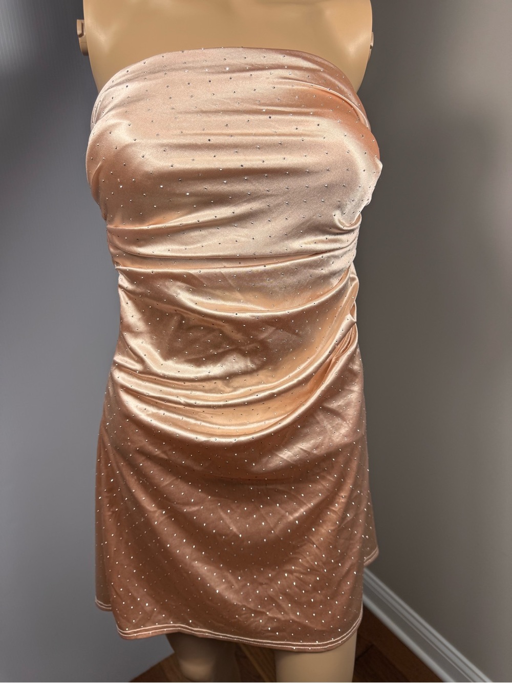 ✨ Champagne Rhinestone Strapless Mini Dress ✨ - Picture 3 of 5
